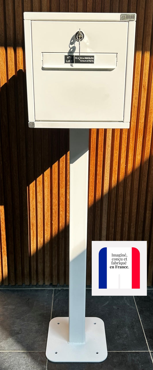 BOÏTE AUX LETTRES PEVELE clé poste AVEC PIED TUBE