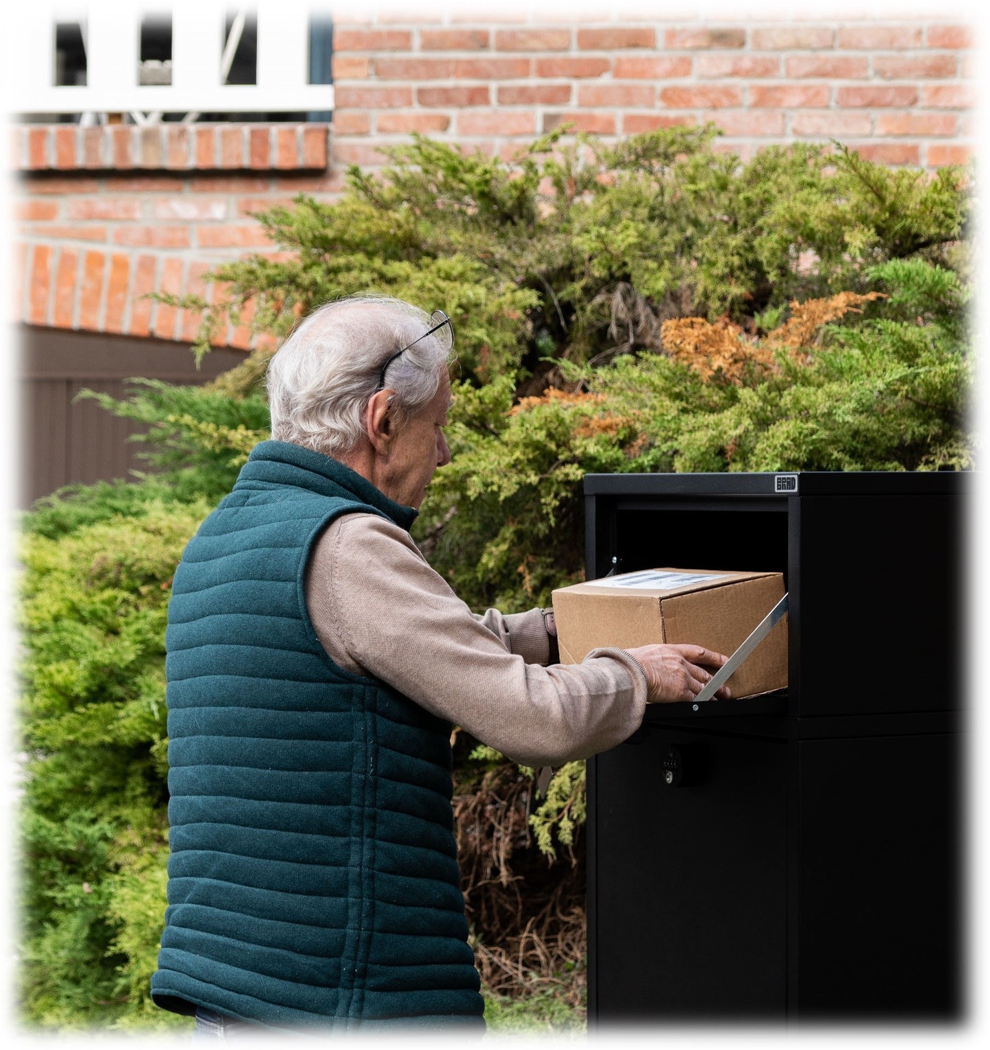 BRAD 6 : Boîte aux lettres clé poste et à colis volumineux code sécurisé, colis volumineux