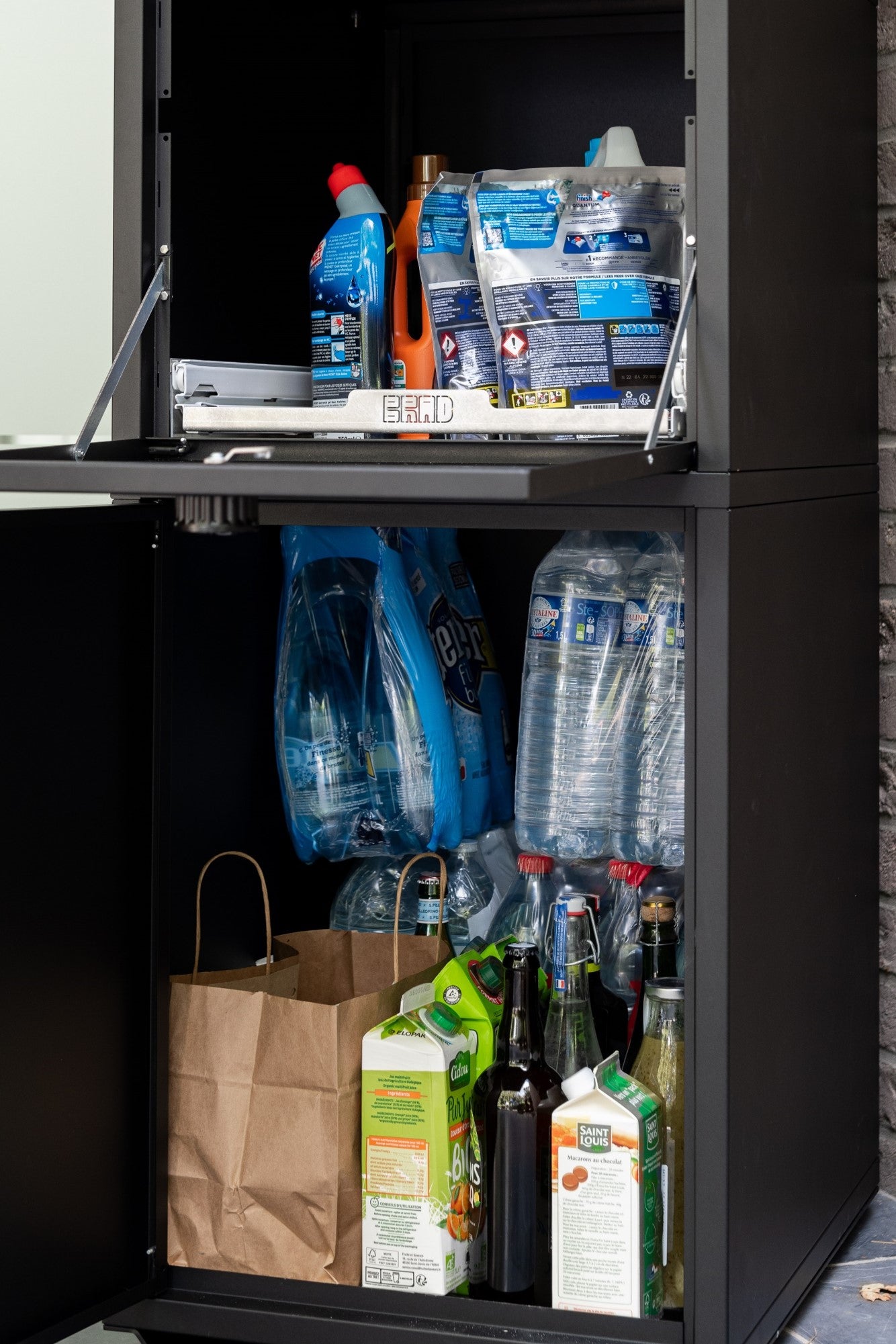 BRAD 8 :Boîte à colis sécurisée parfaite pour recevoir tous vos colis même l'alimentaire